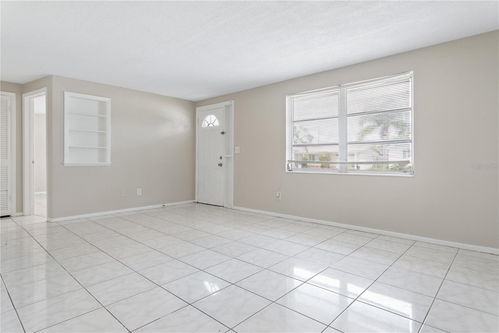 3337 Clydesdale Dr photo 3