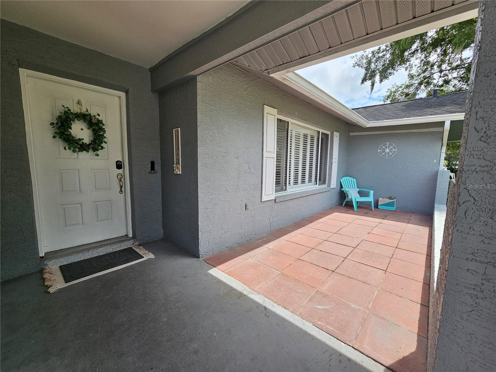 2028 Nobleton Ave photo 2