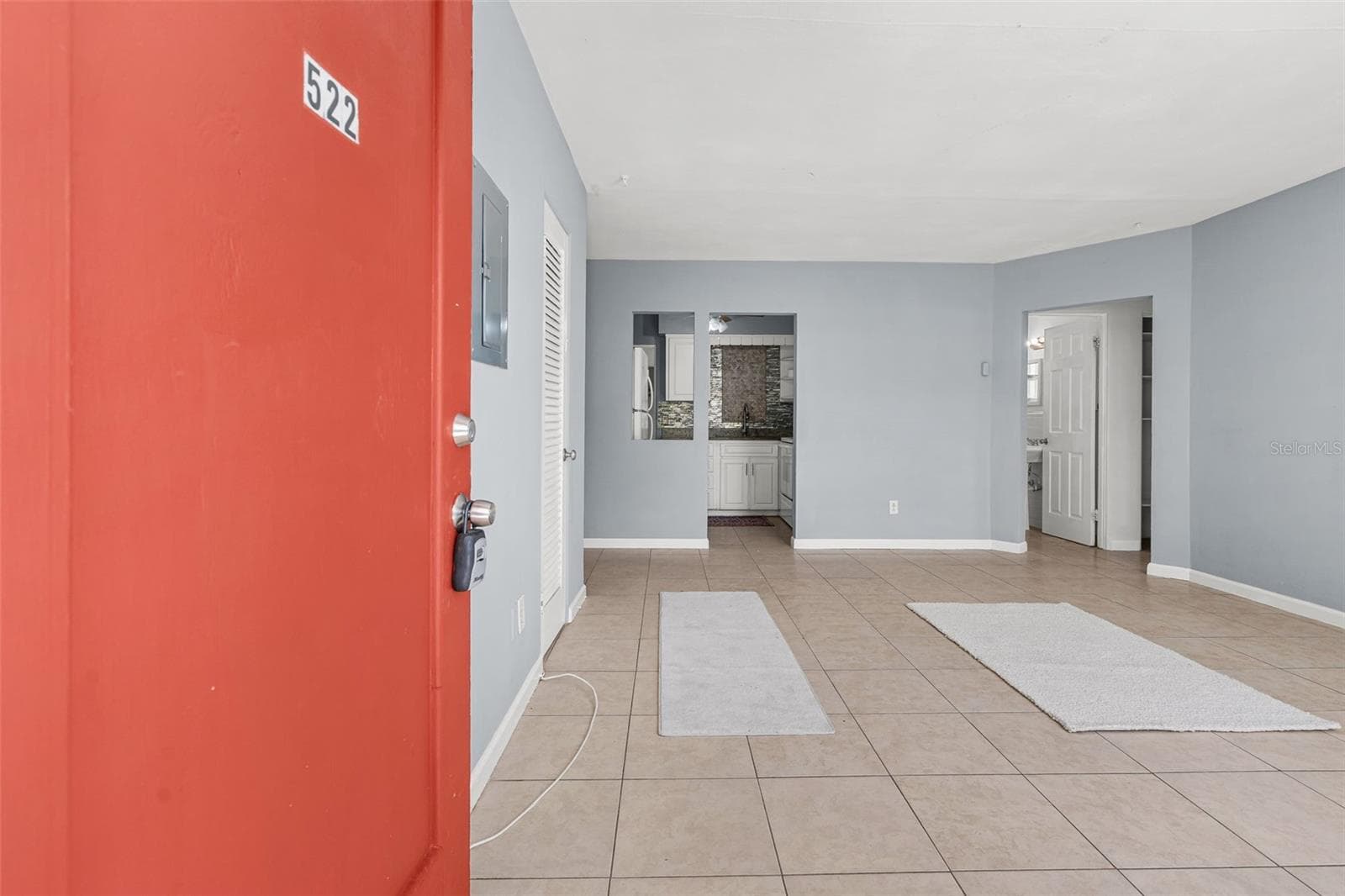 522 Florida Ave photo 4