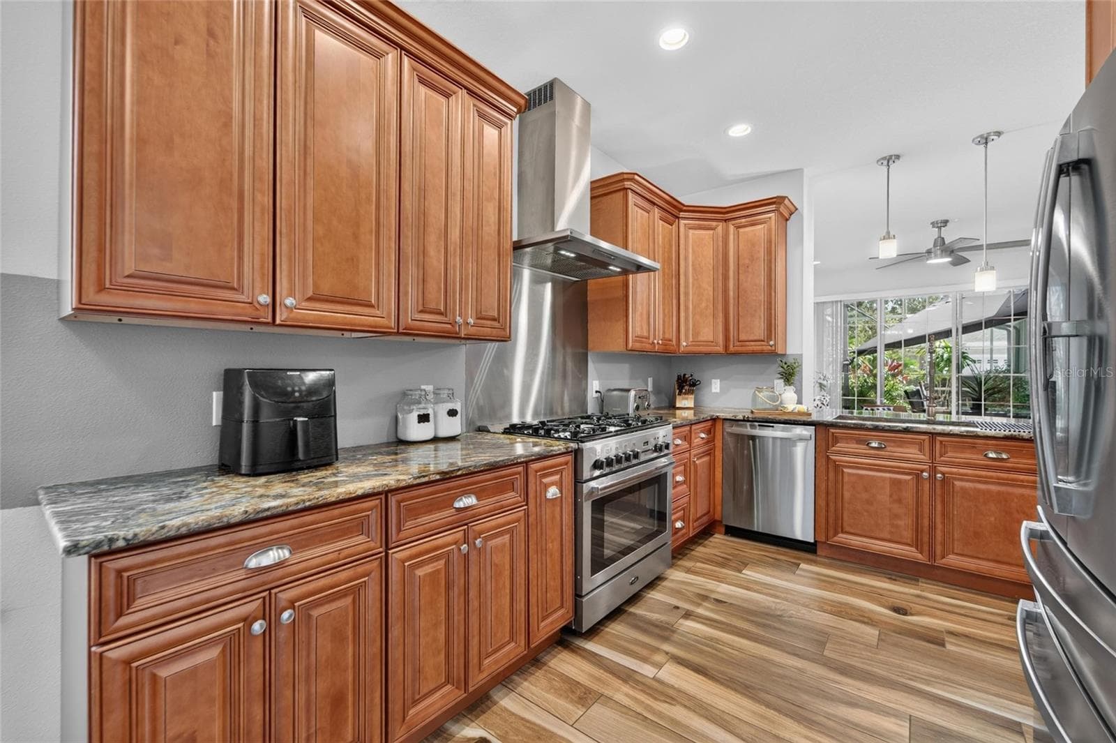 5318 Golden Isles Dr photo 5