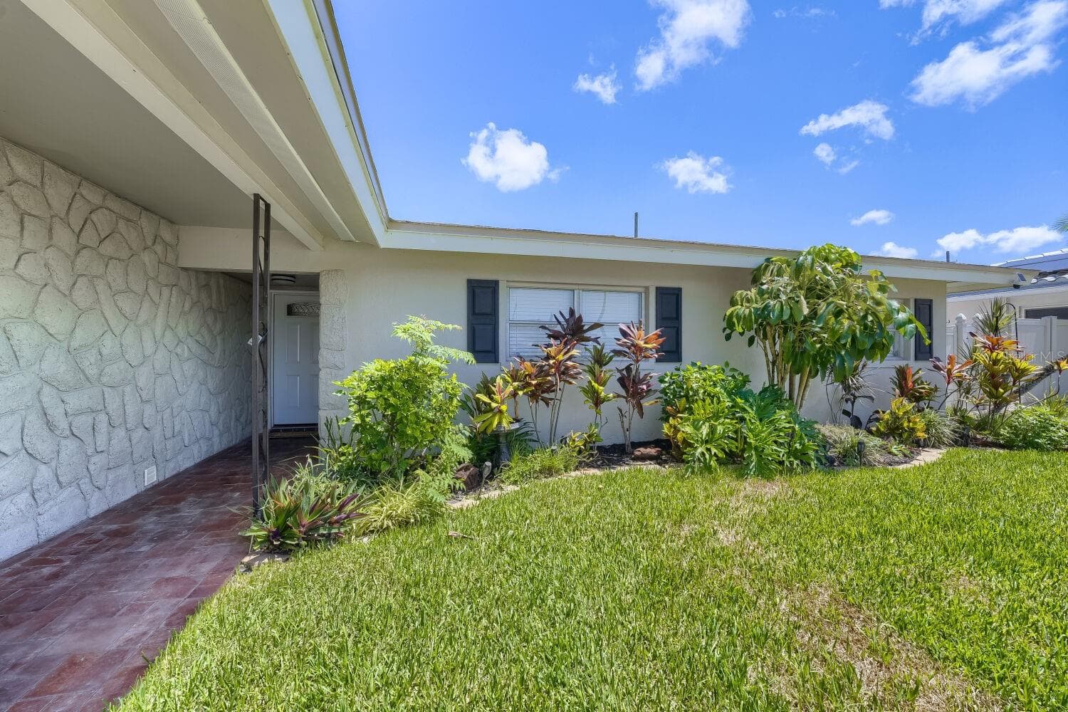 13931 Dominica Dr photo 2