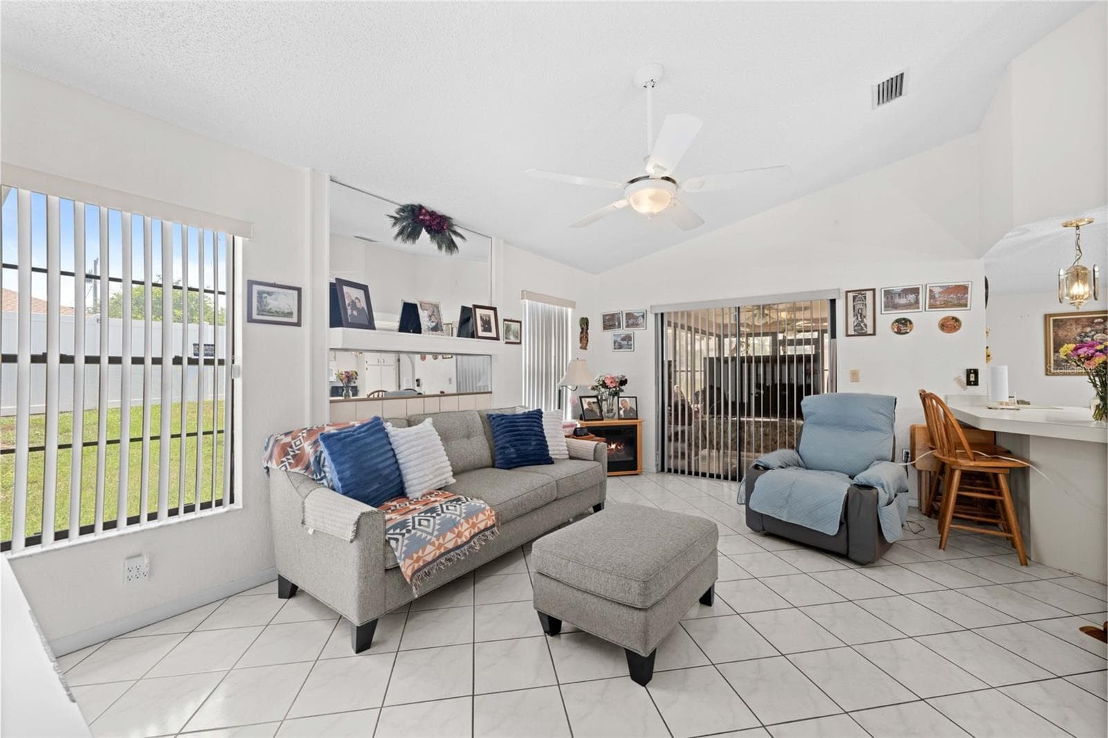 4082 Dristol Ave photo 5