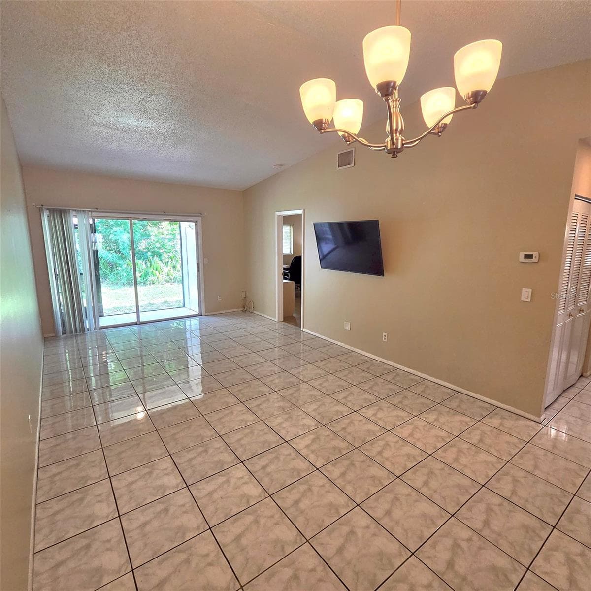 7249 Parkside Villas Dr N photo 5
