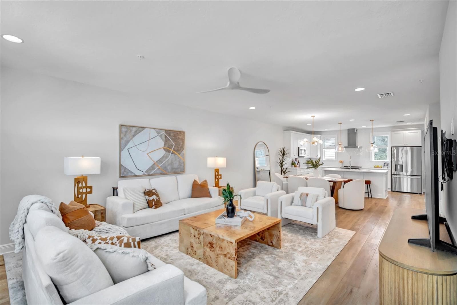 208 W Frances Ave #3 photo 3
