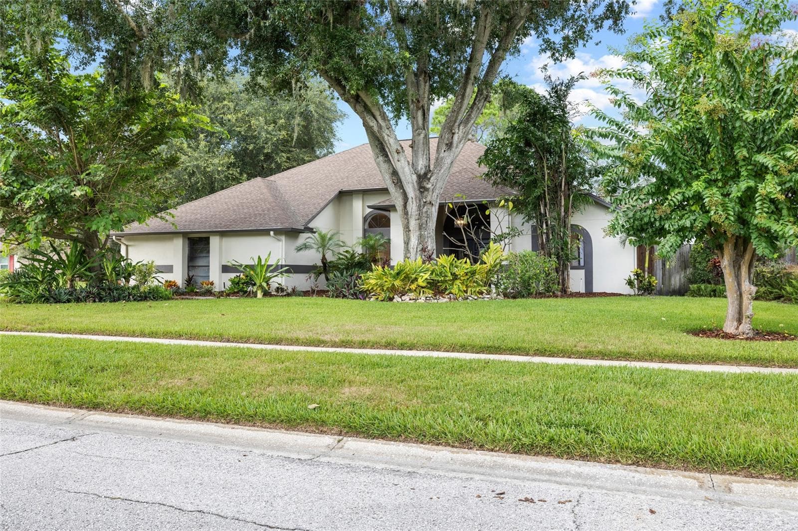 18243 Clear Lake Dr photo 3