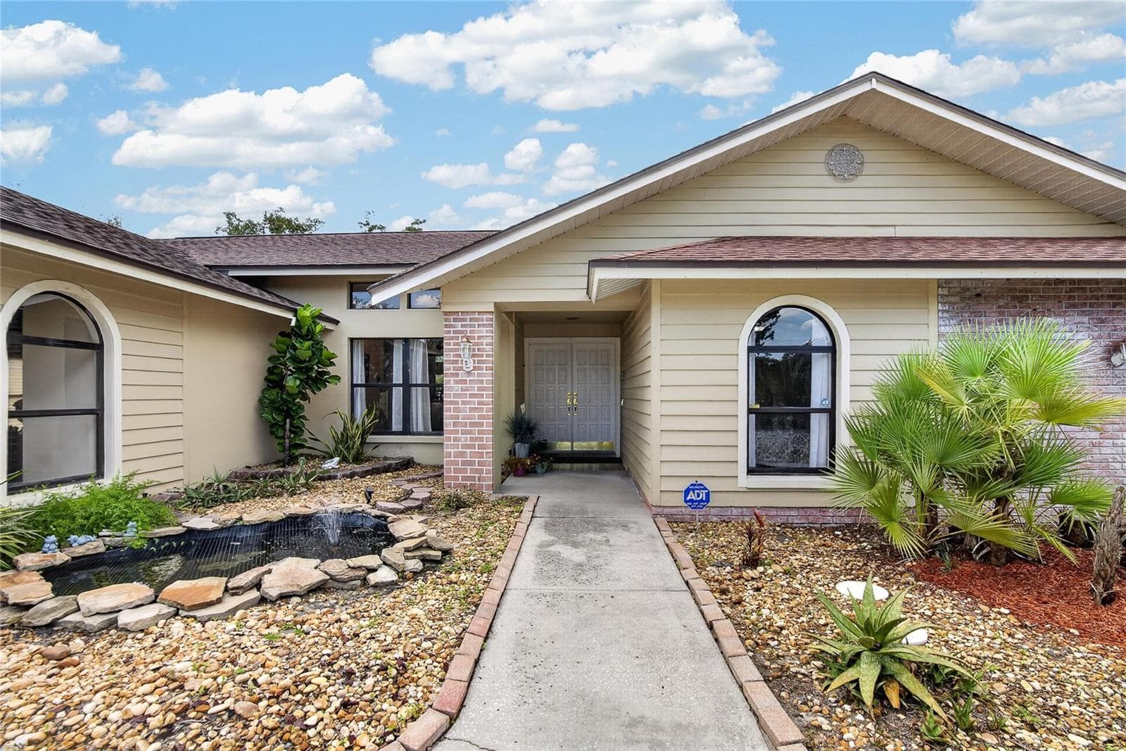 2814 Hammock Dr photo 3