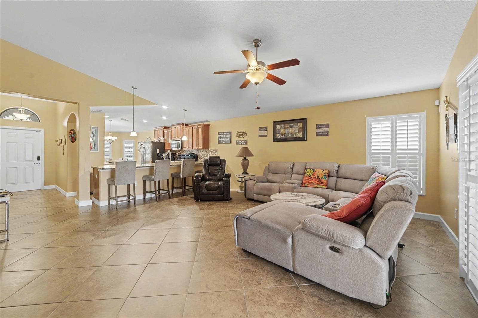 14219 Stockwell Ln photo 5