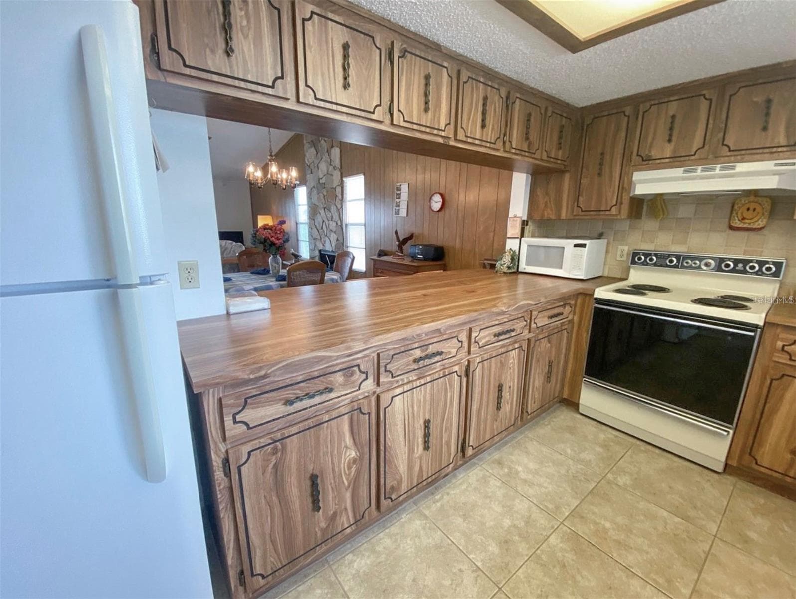 9940 Eagles Point Cir #4 photo 4