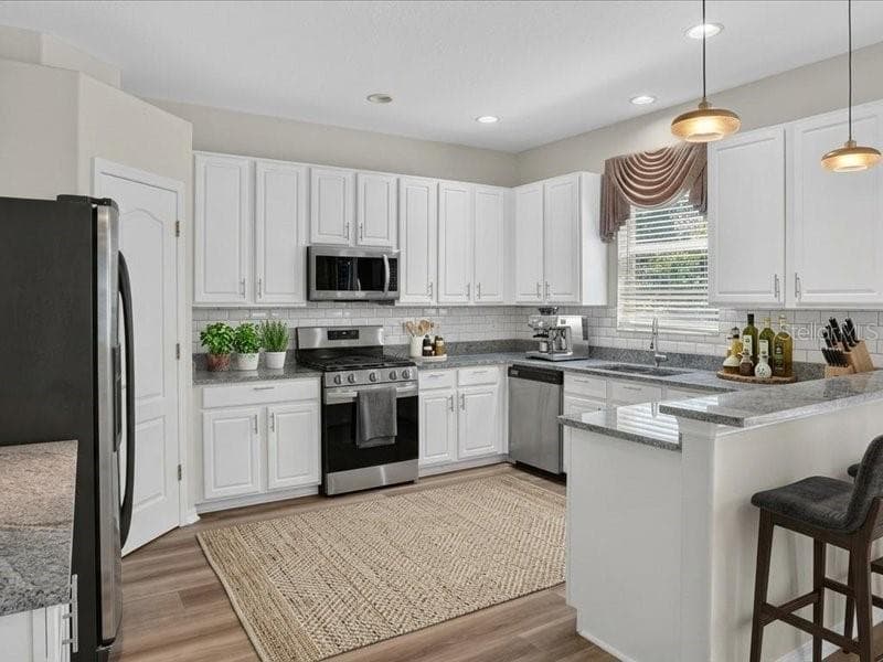 10420 Lucaya Dr photo 5