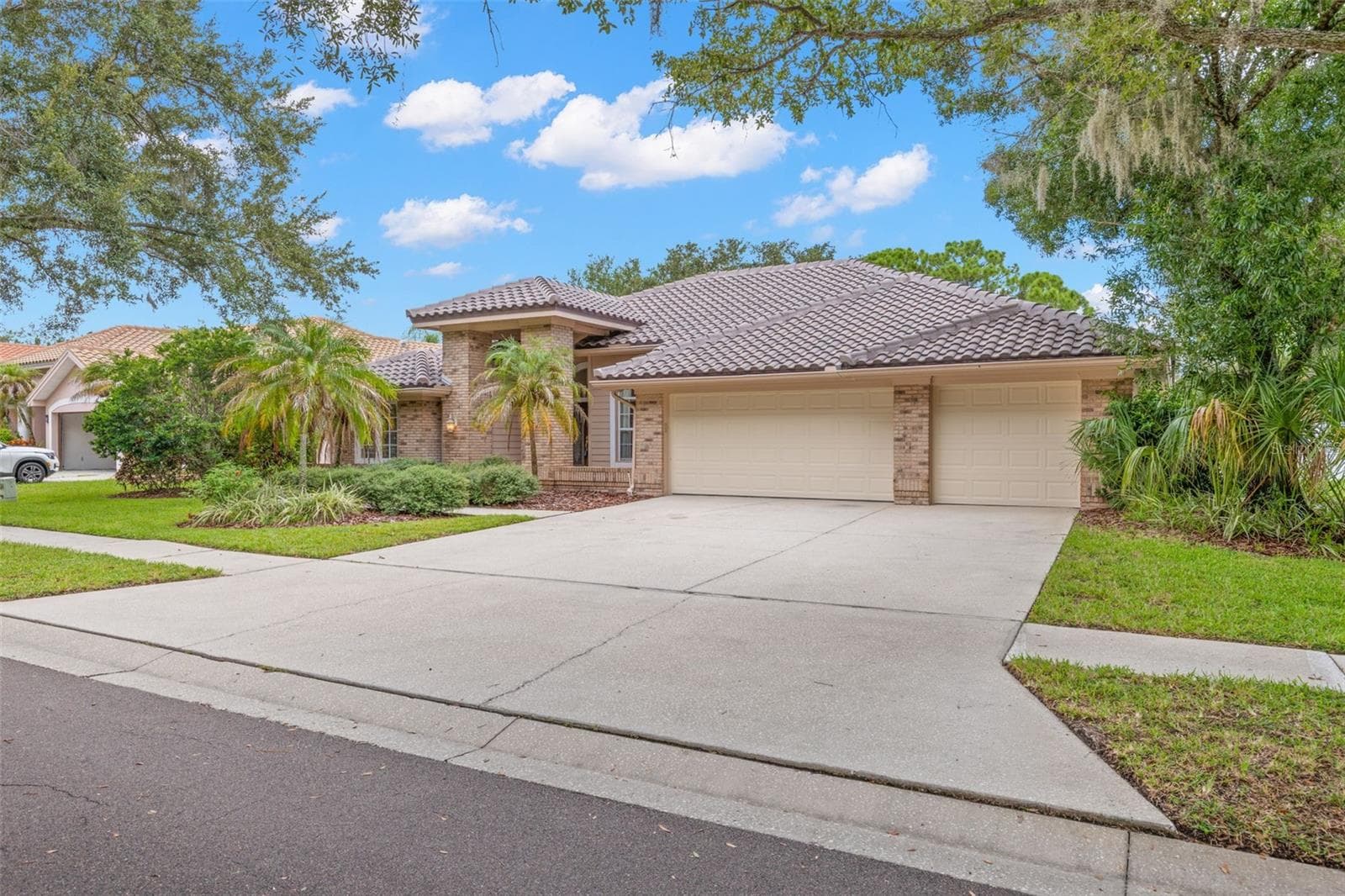 1730 Captiva Dr photo 3