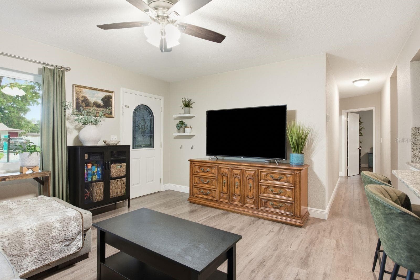 613 Imperial Dr photo 5