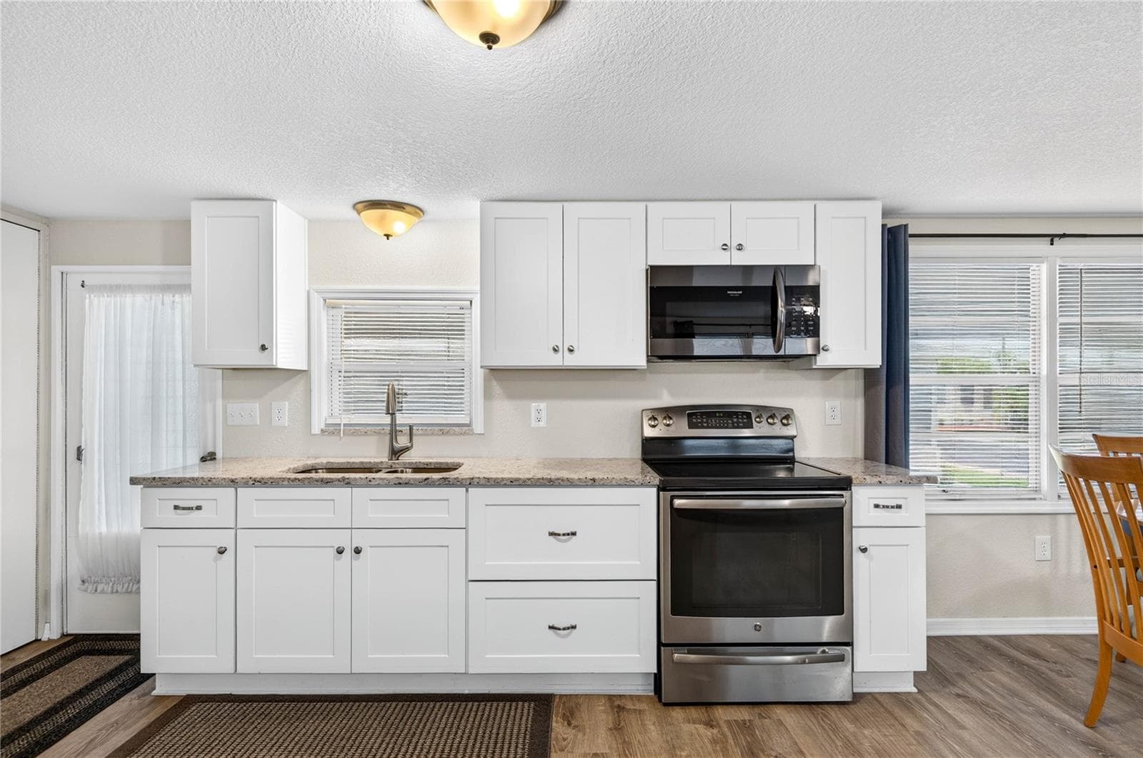 2000 E Bay Dr #33 photo 4