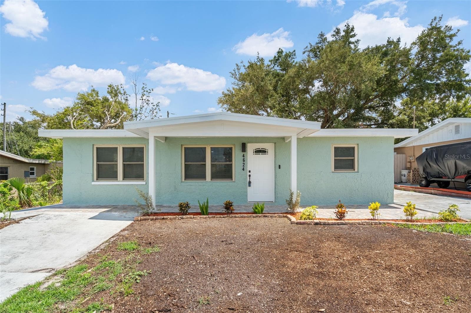 4624 Pirate Pl photo 4