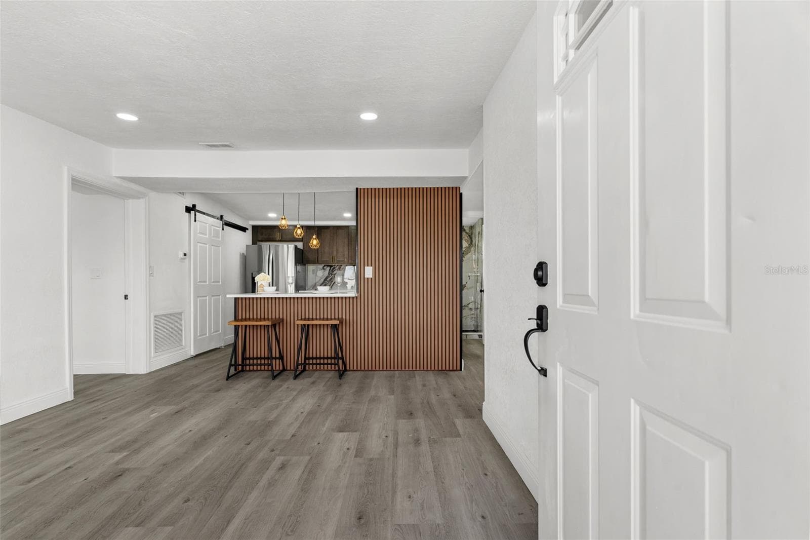 4624 Pirate Pl photo 5