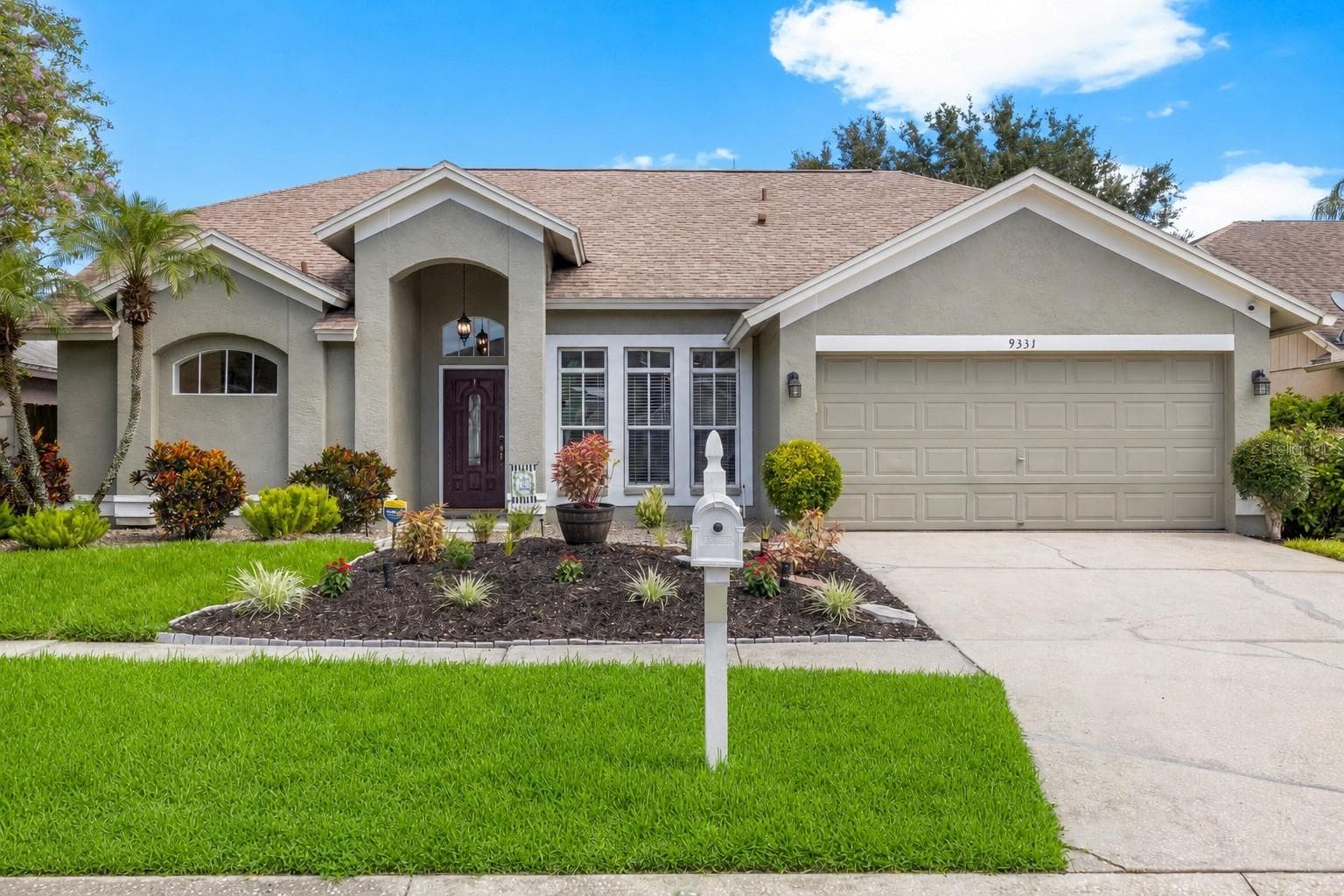 9331 Pontiac Dr photo 2