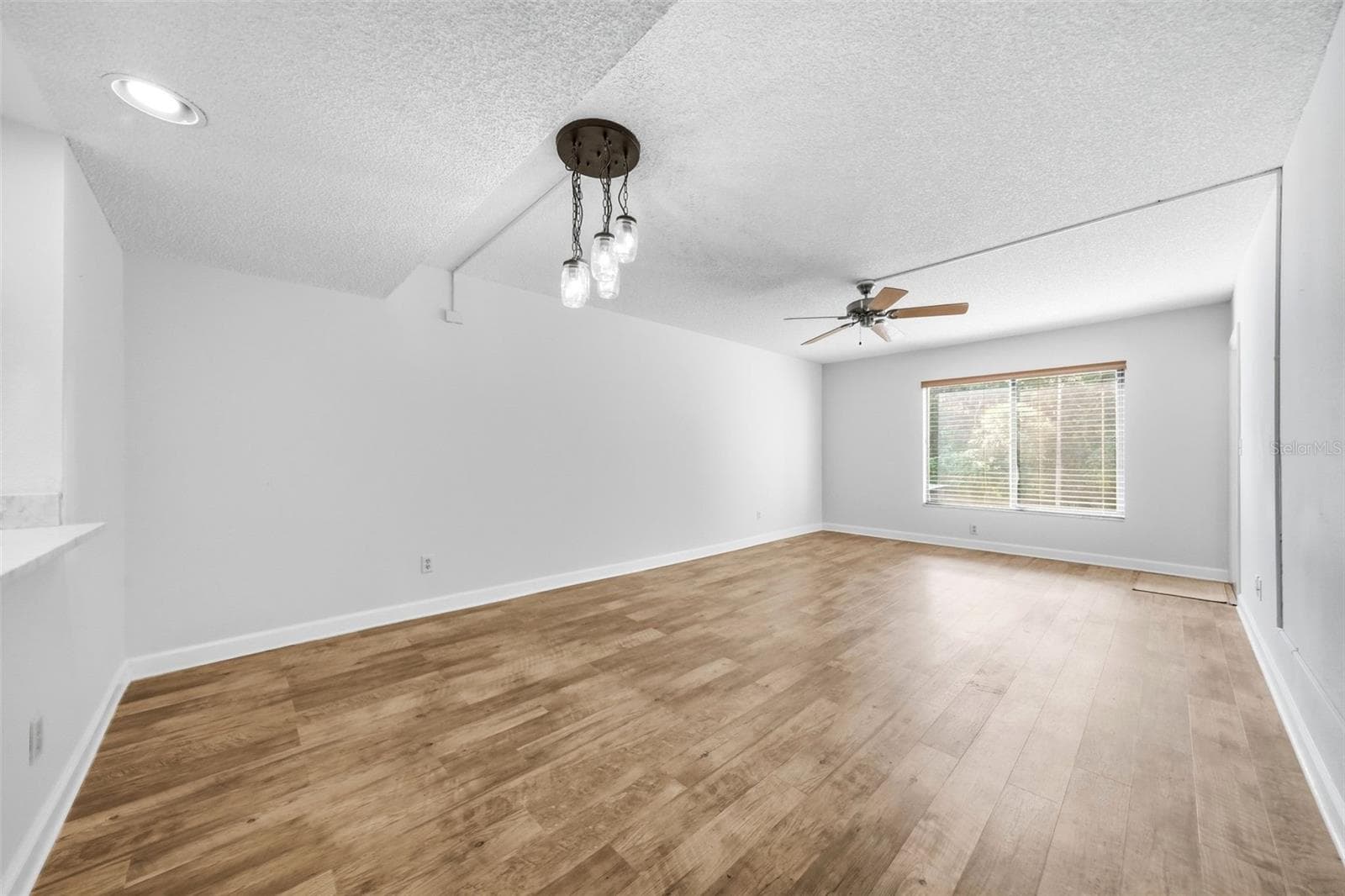 13604 S Village Dr #2210 photo 4
