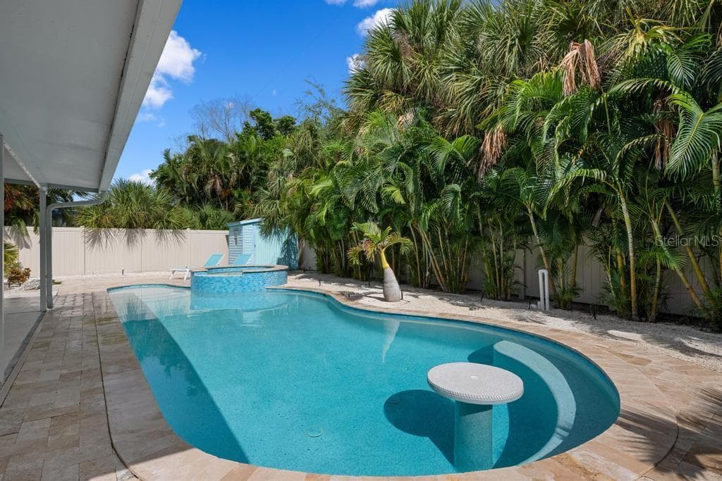 406 Bay Palms Dr photo 2
