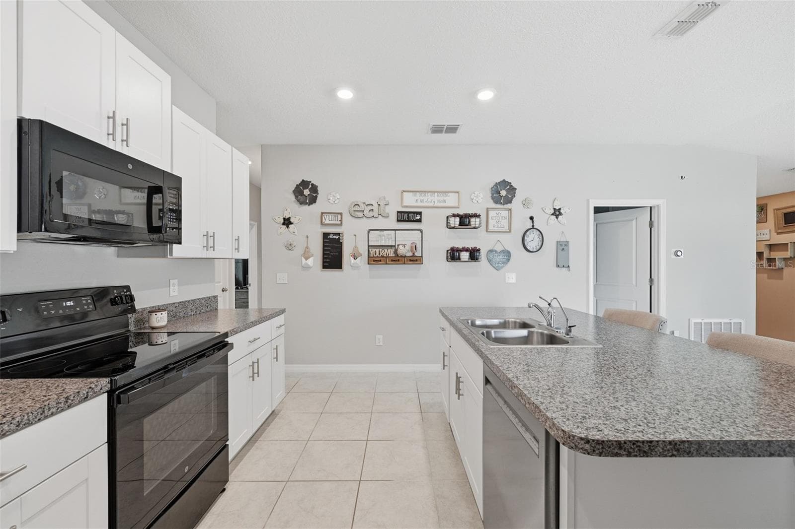 39745 Harvest Creek Ln photo 3