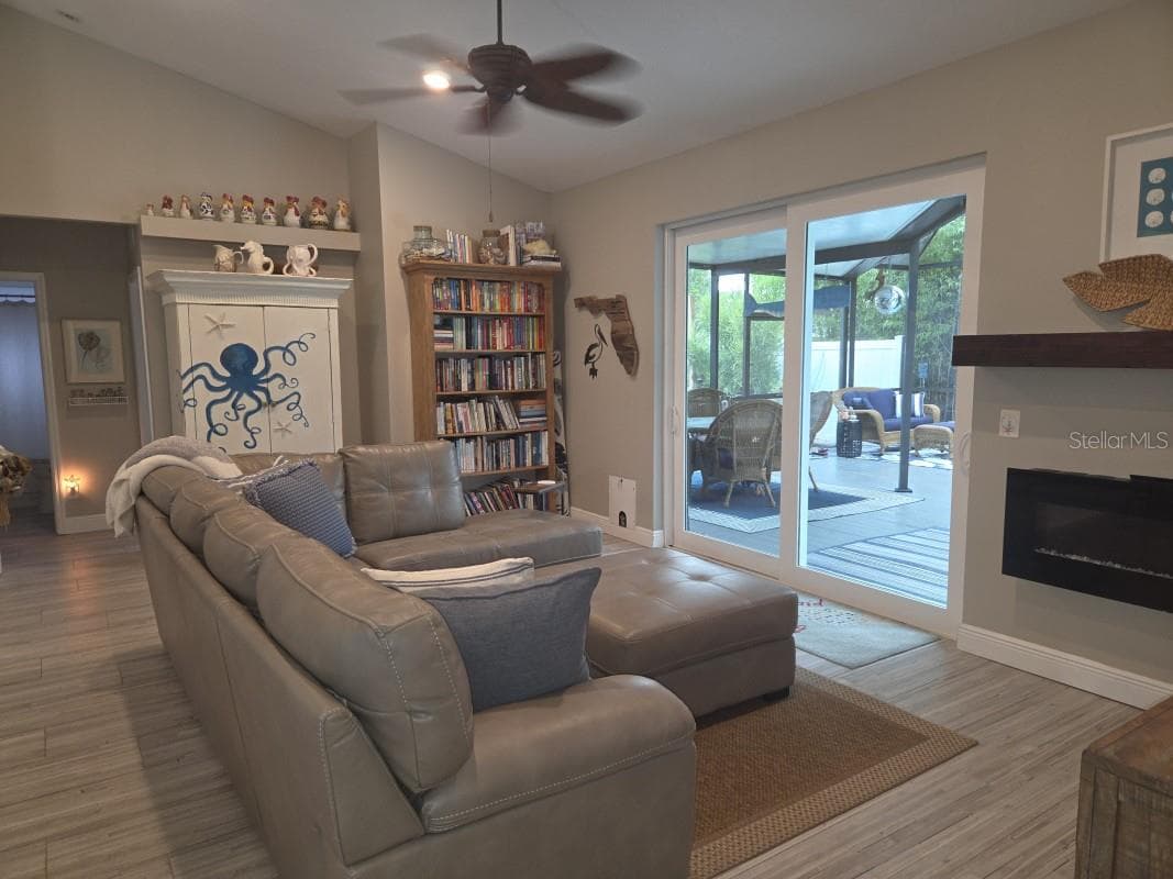 1604 21st Ave W photo 5