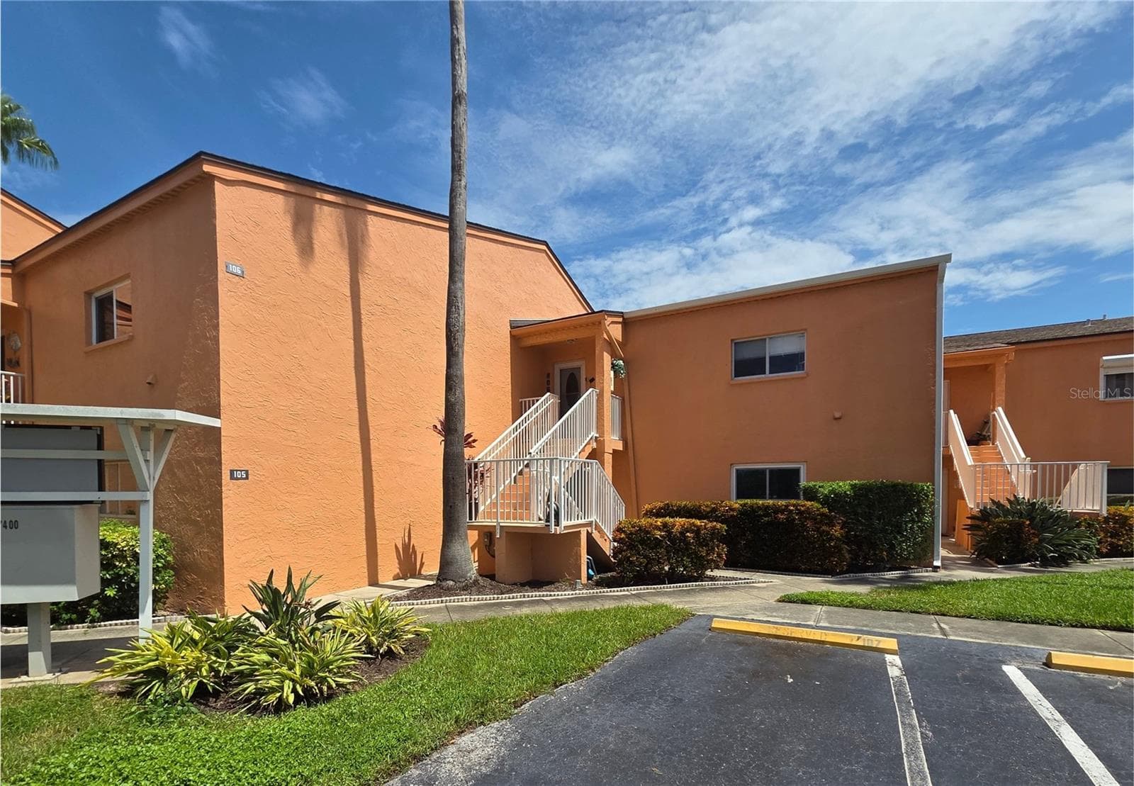 7400 Sunshine Skyway Ln S #106 photo 3