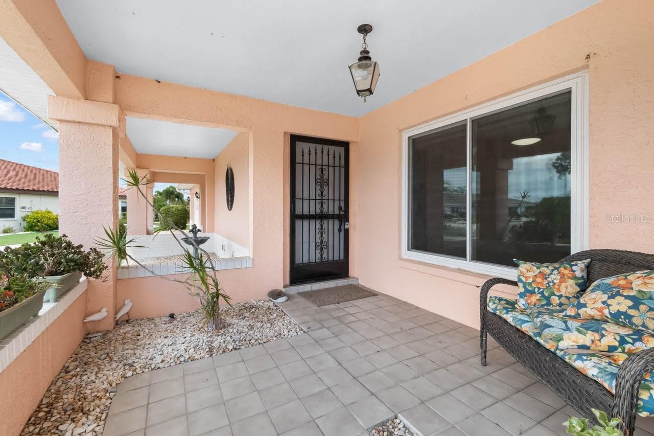 1001 Ardmore Way photo 4