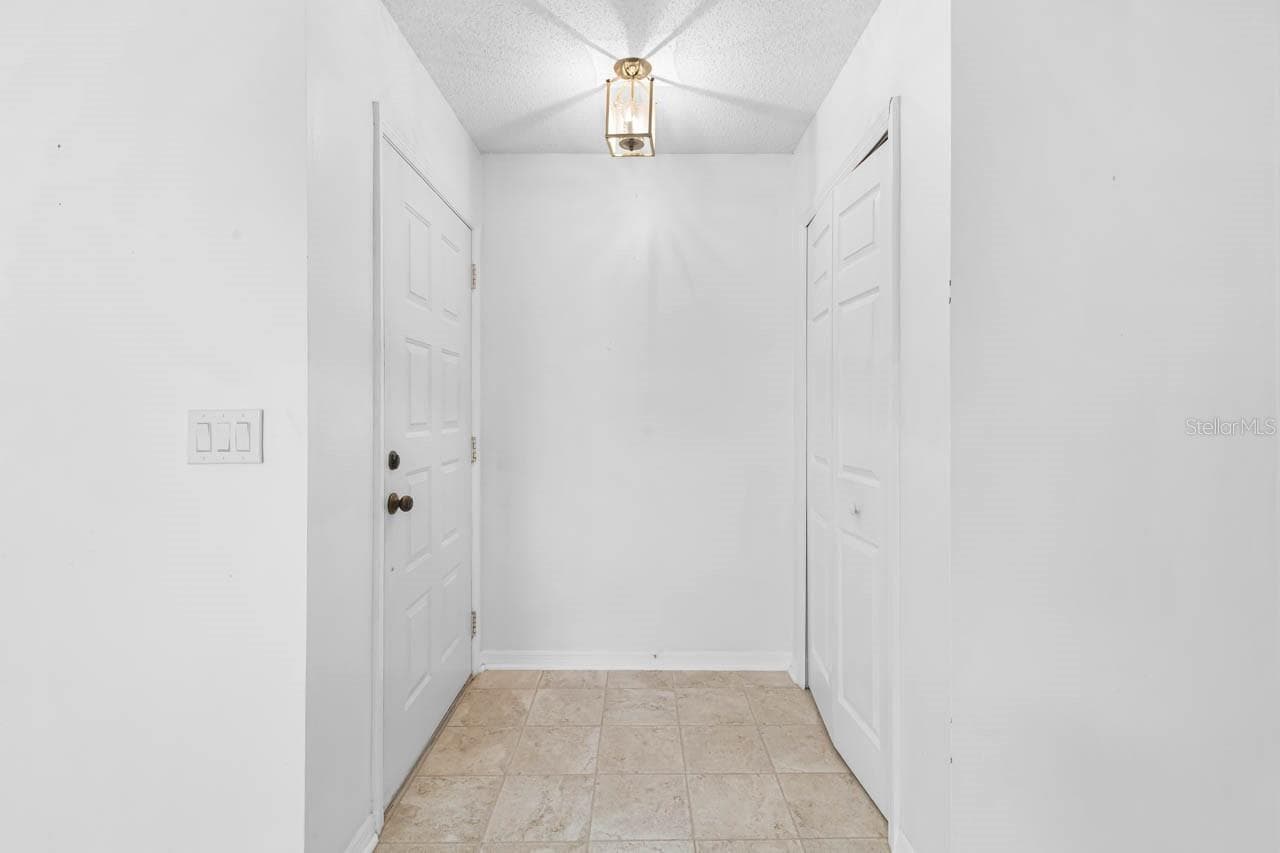 1001 Ardmore Way photo 5