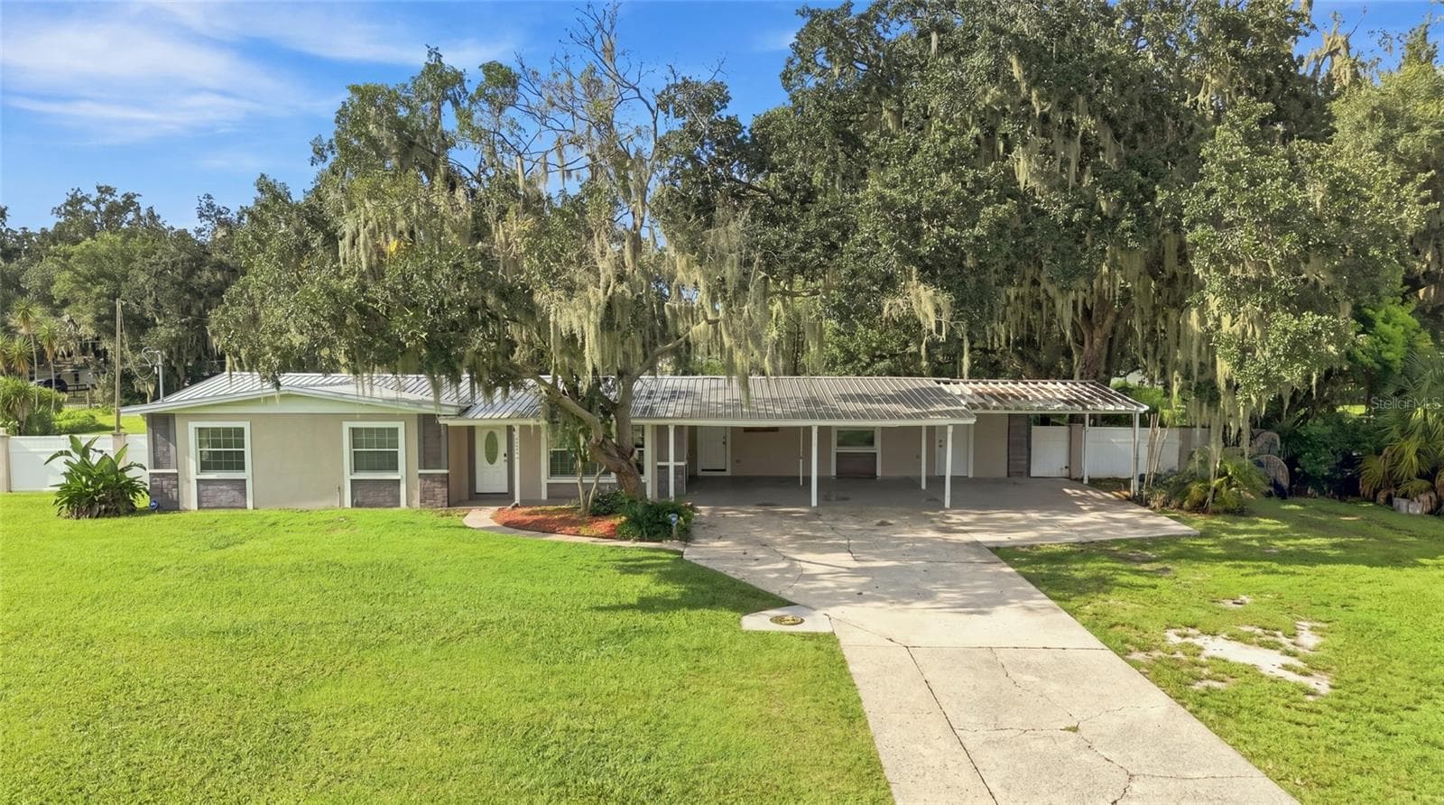 5106 Thonotosassa Rd photo 5