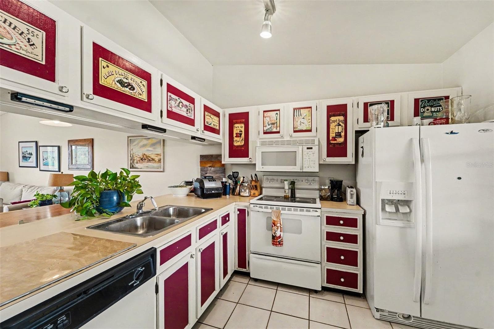 1702 Seascape Cir #203 photo 5