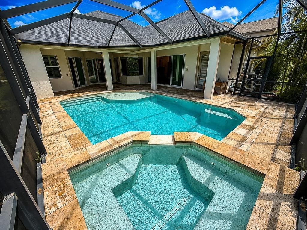 1637 Abyss Dr photo 2