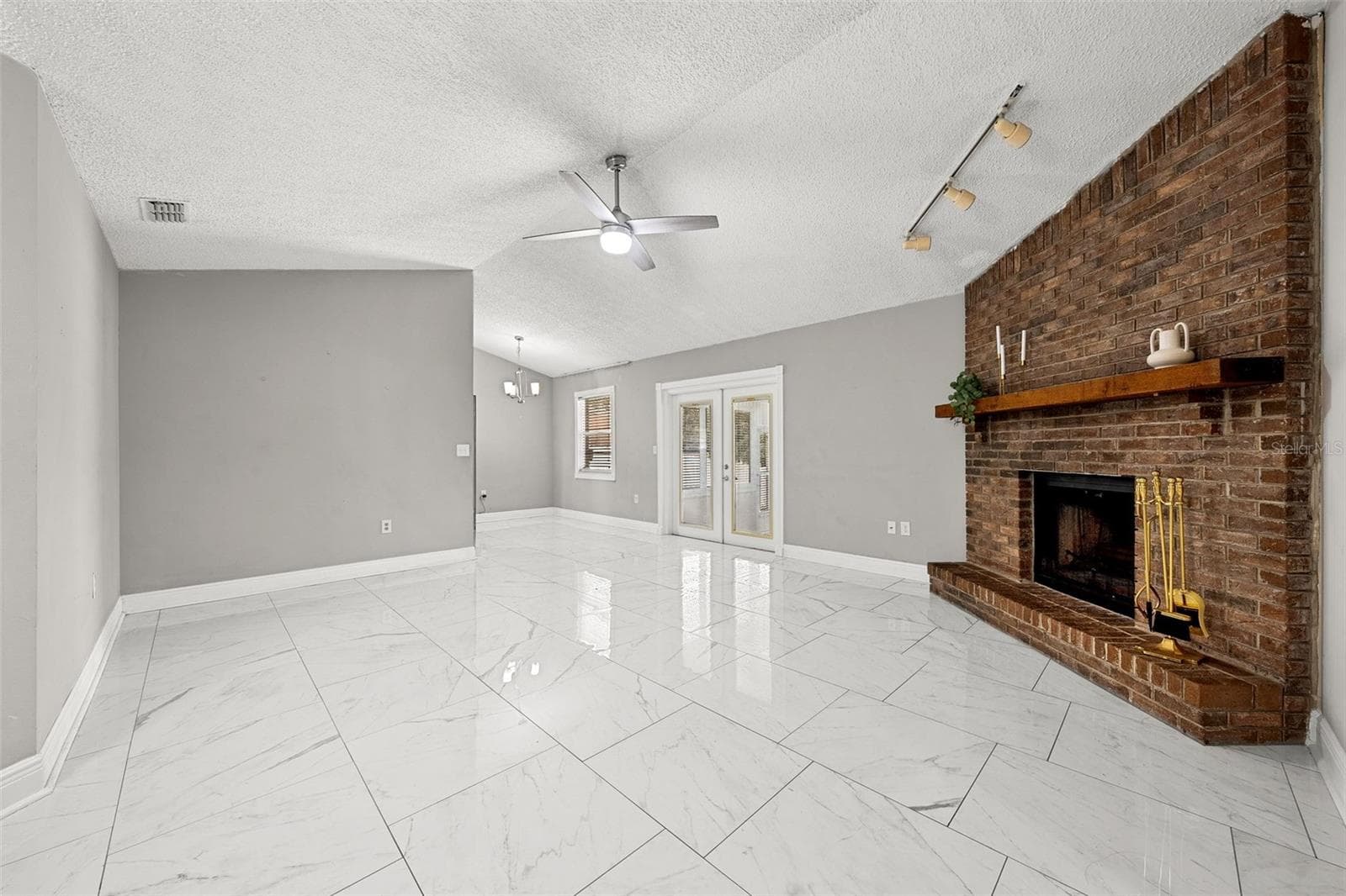 3878 Feather Dr photo 5