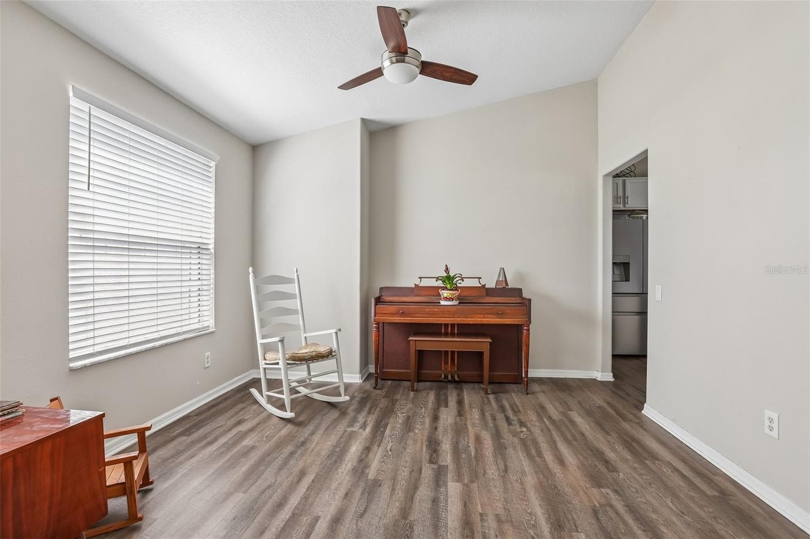 2206 Wooden Shoe Way photo 4
