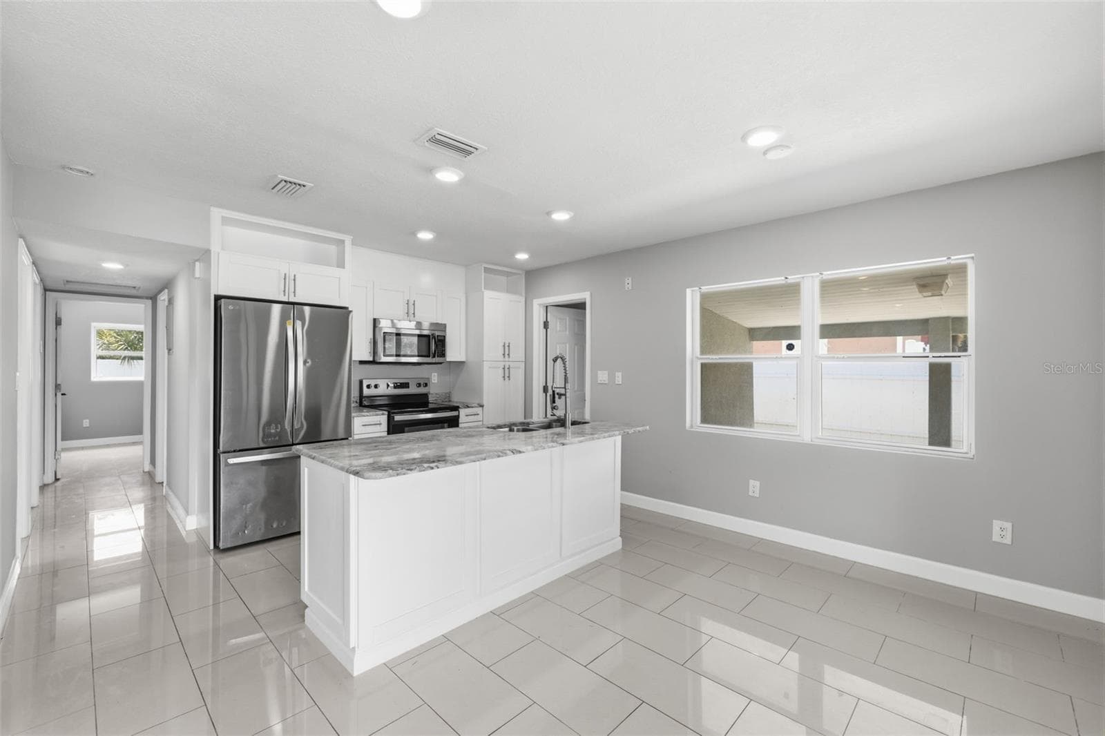 7806 Tanglewood Ln photo 5