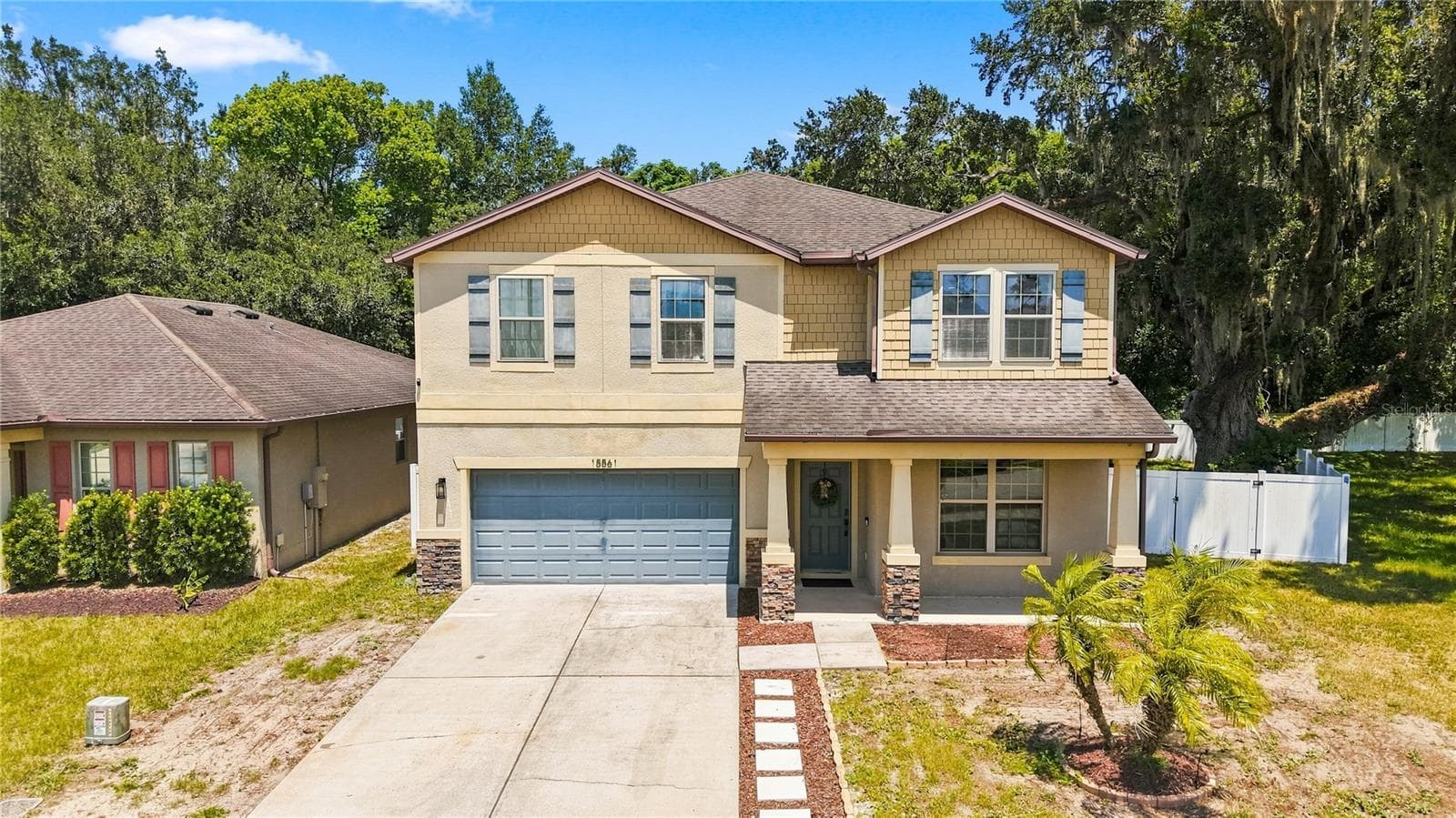 15561 Stone House Dr photo 5