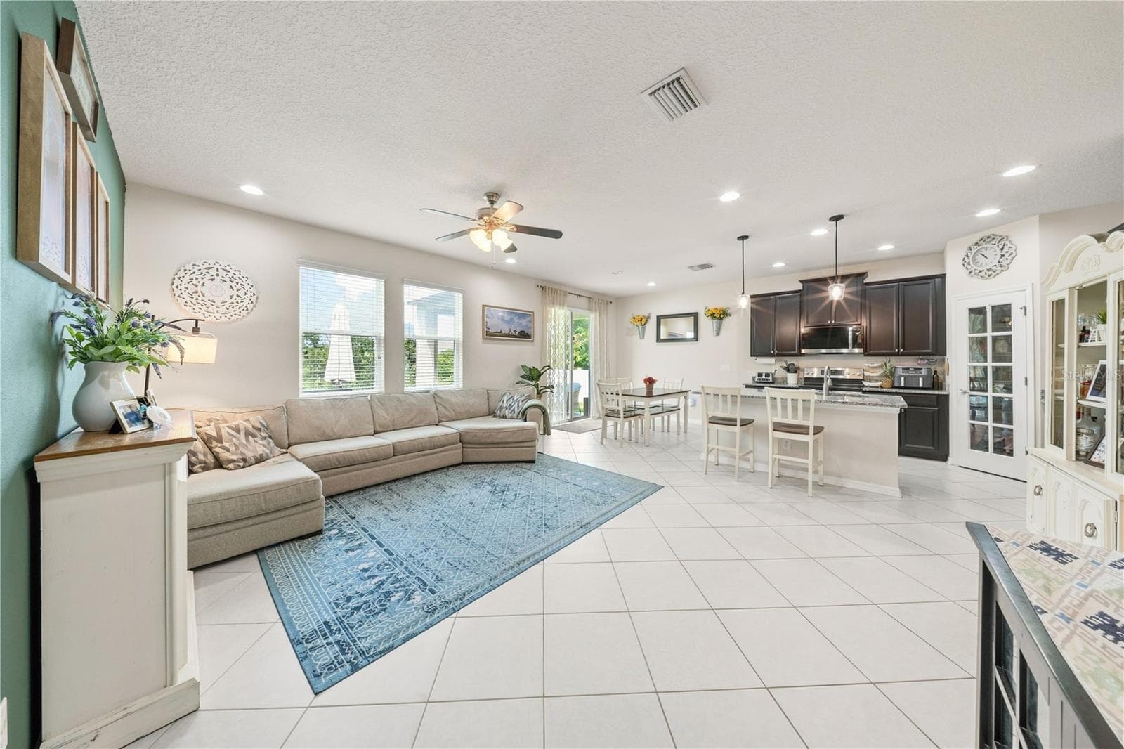 3123 Mela CT photo 3