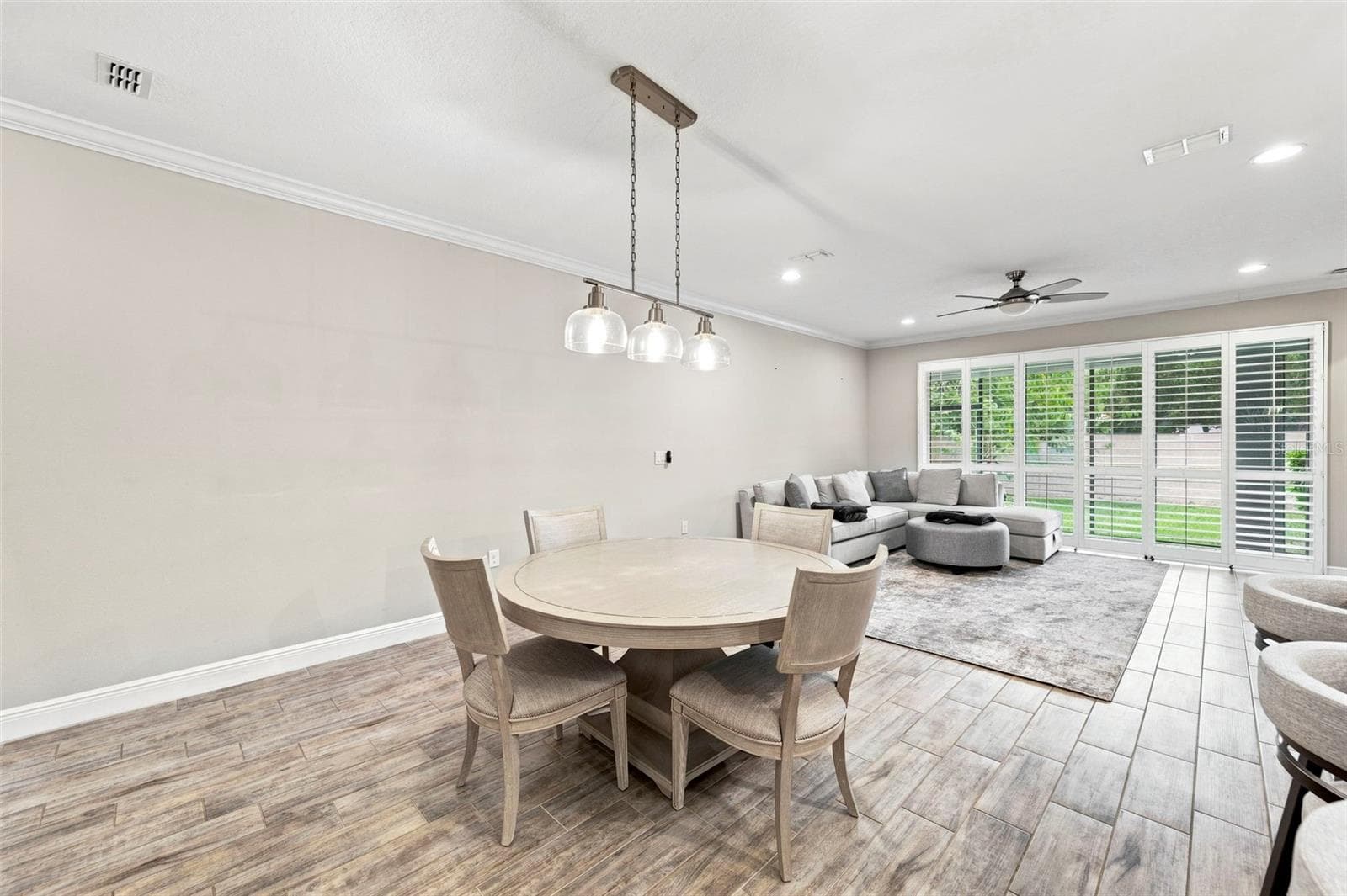 1103 Mango CT photo 4