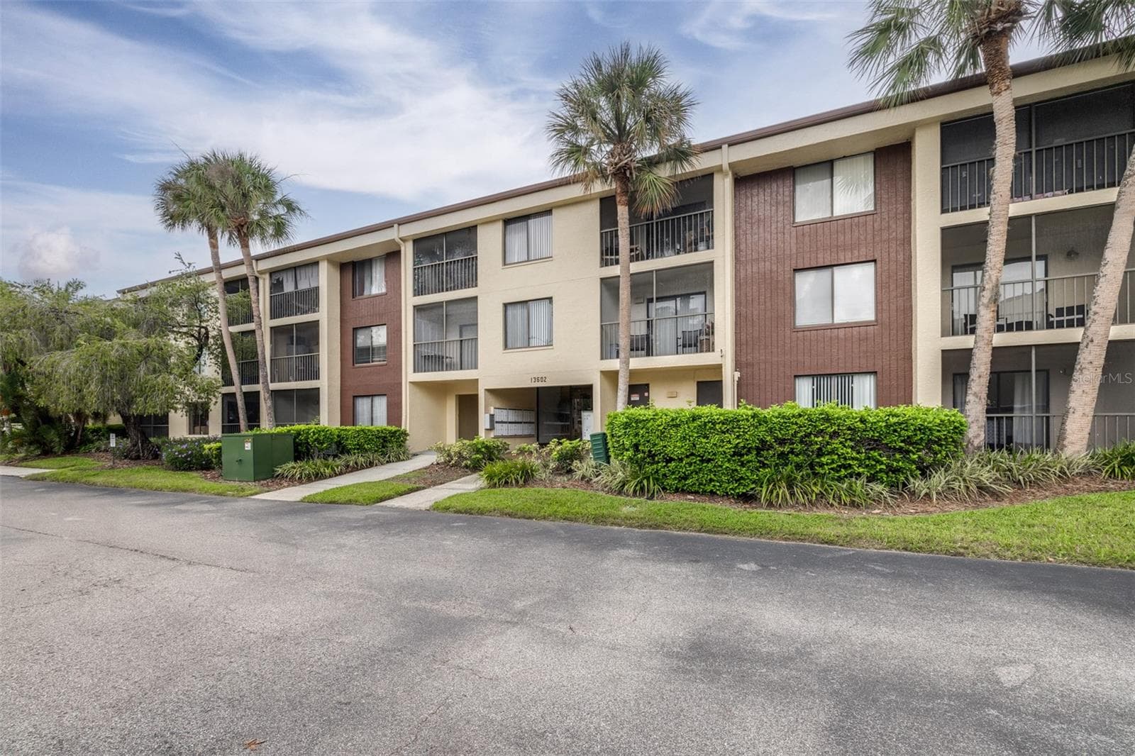 13602 S Village Dr #1107