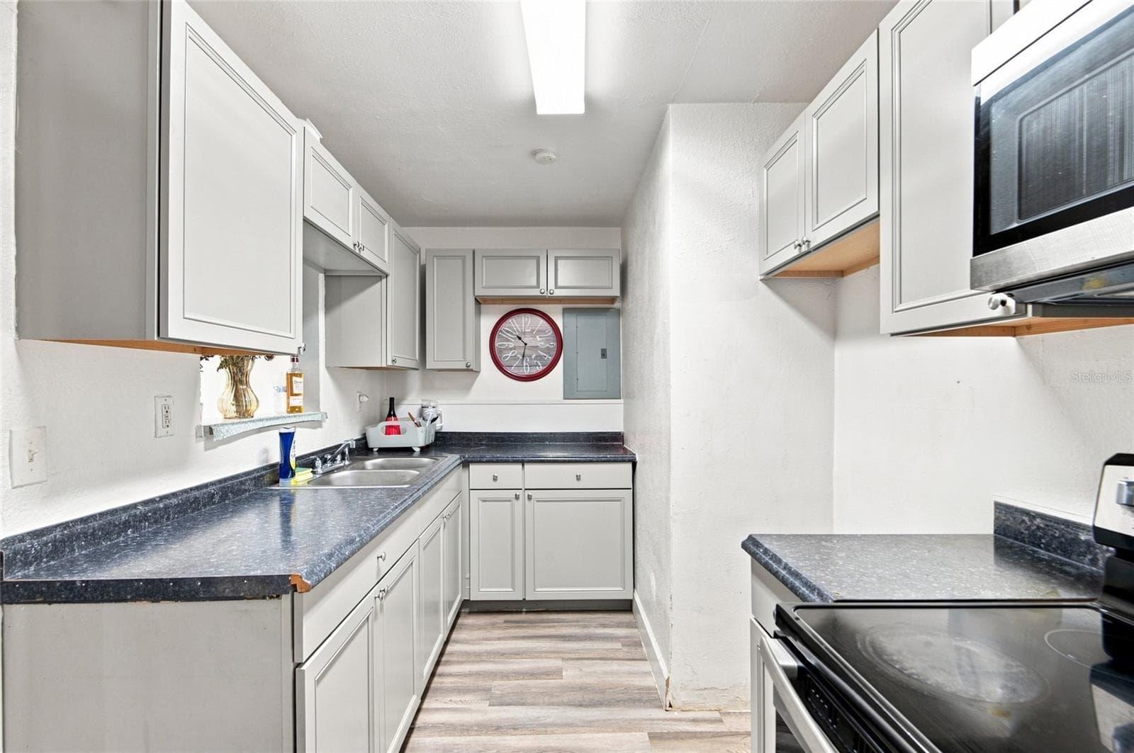 1150 Plateau Ave photo 4