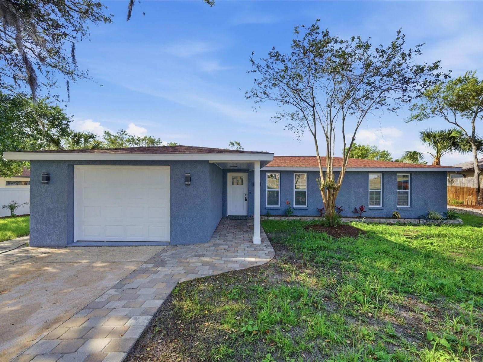 6063 Airmont Dr photo 2