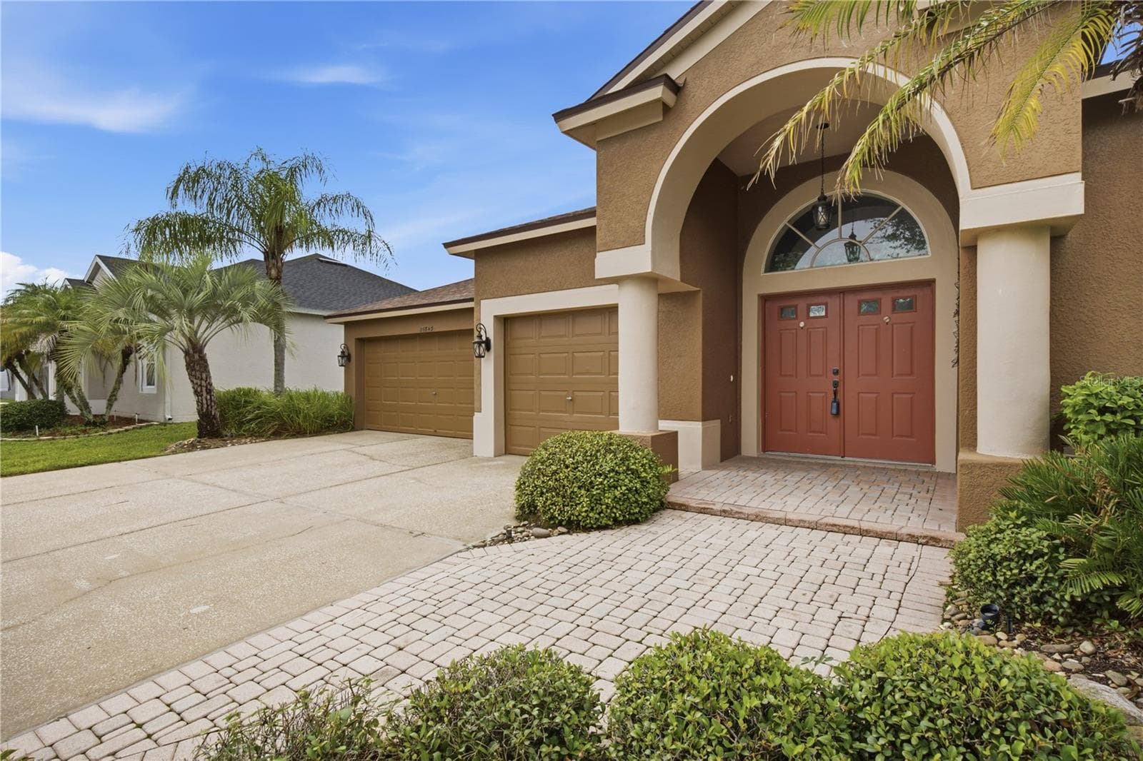 25843 Risen Star Dr photo 2