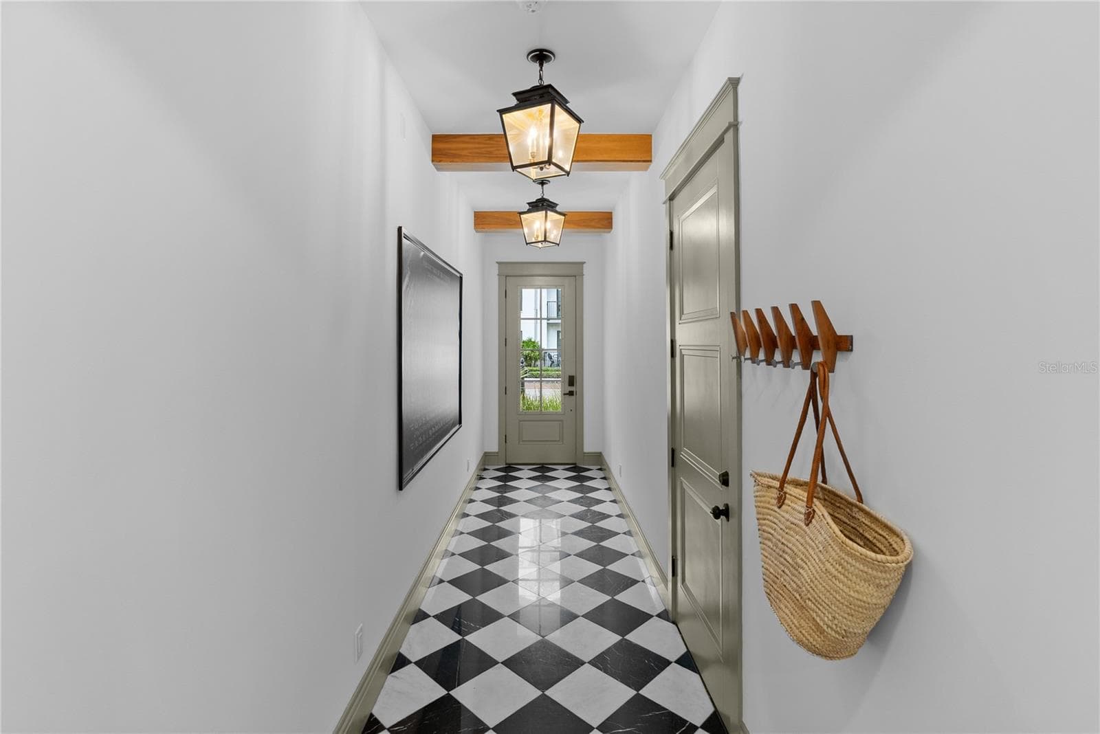 417 W Ross Ave #2 photo 4