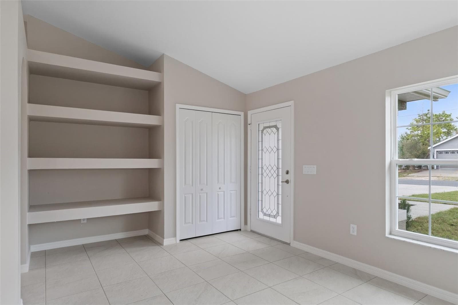 12073 Manassas Ave photo 5