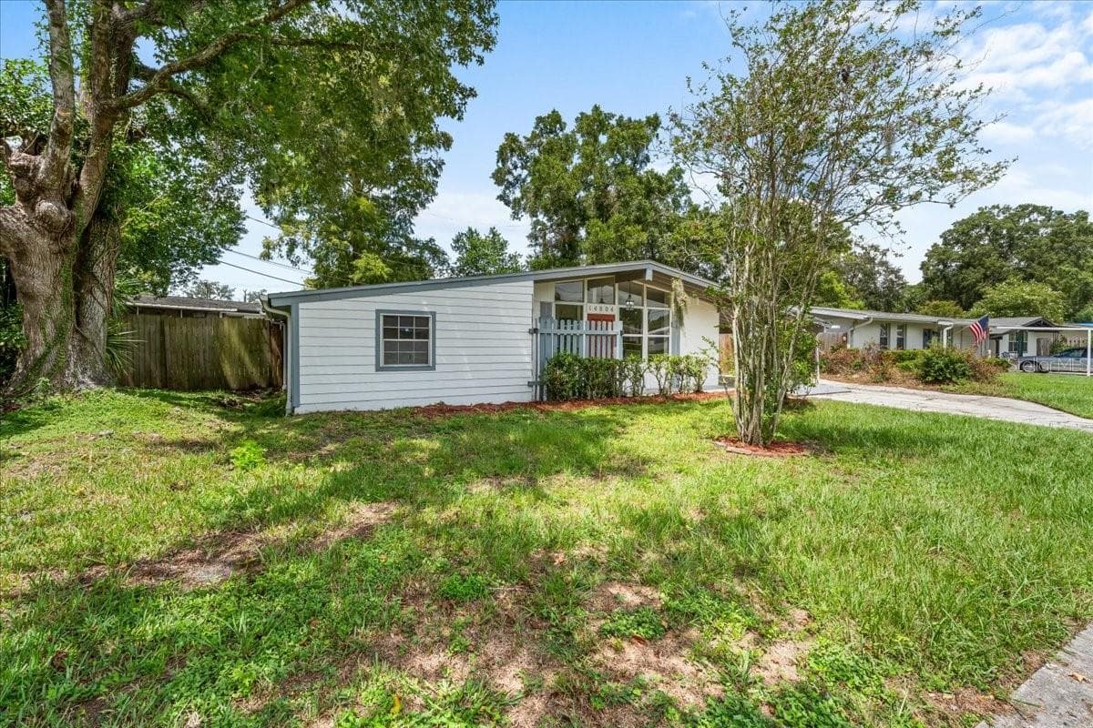 14804 N Boulevard photo 3