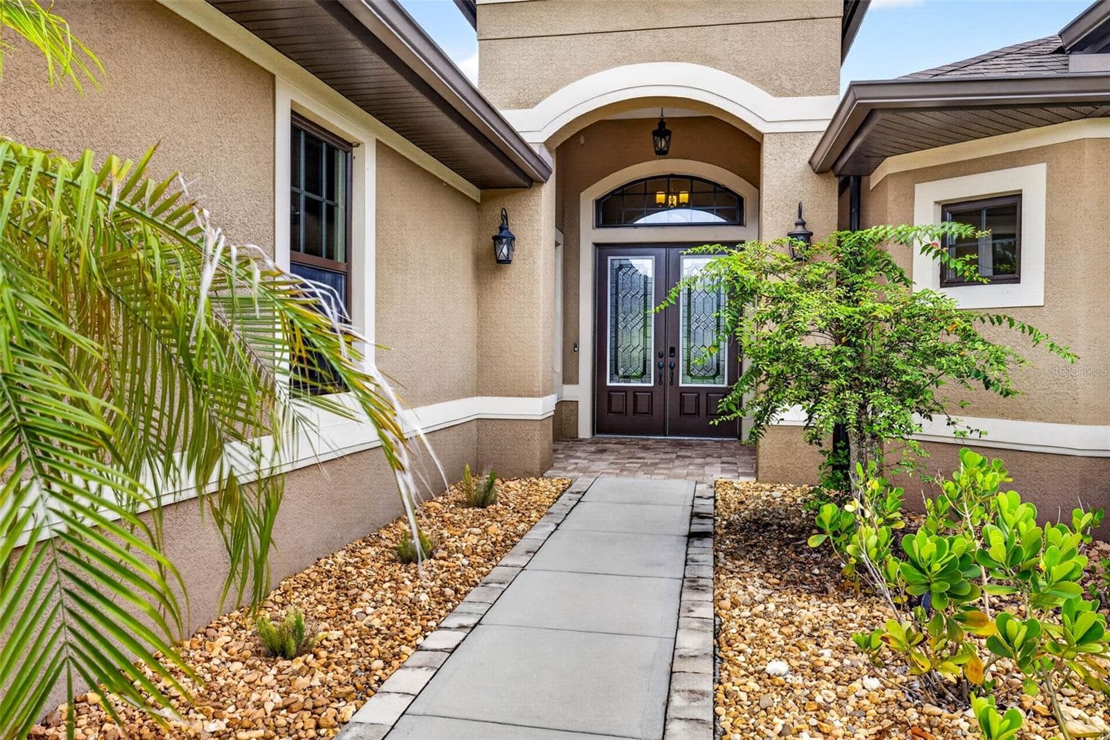 4760 Lago Vista Cir photo 5