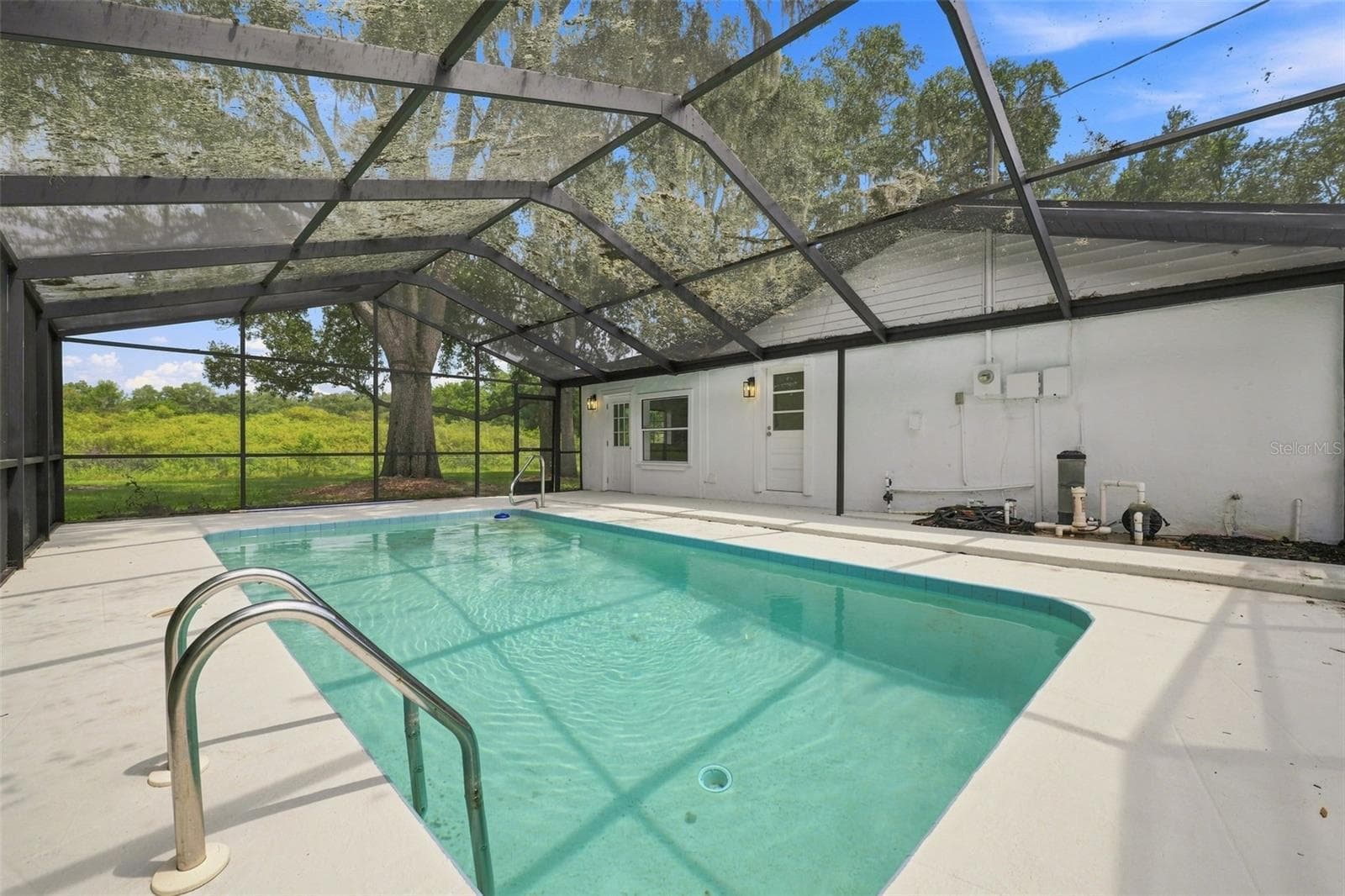 11666 Seminole Dr photo 3