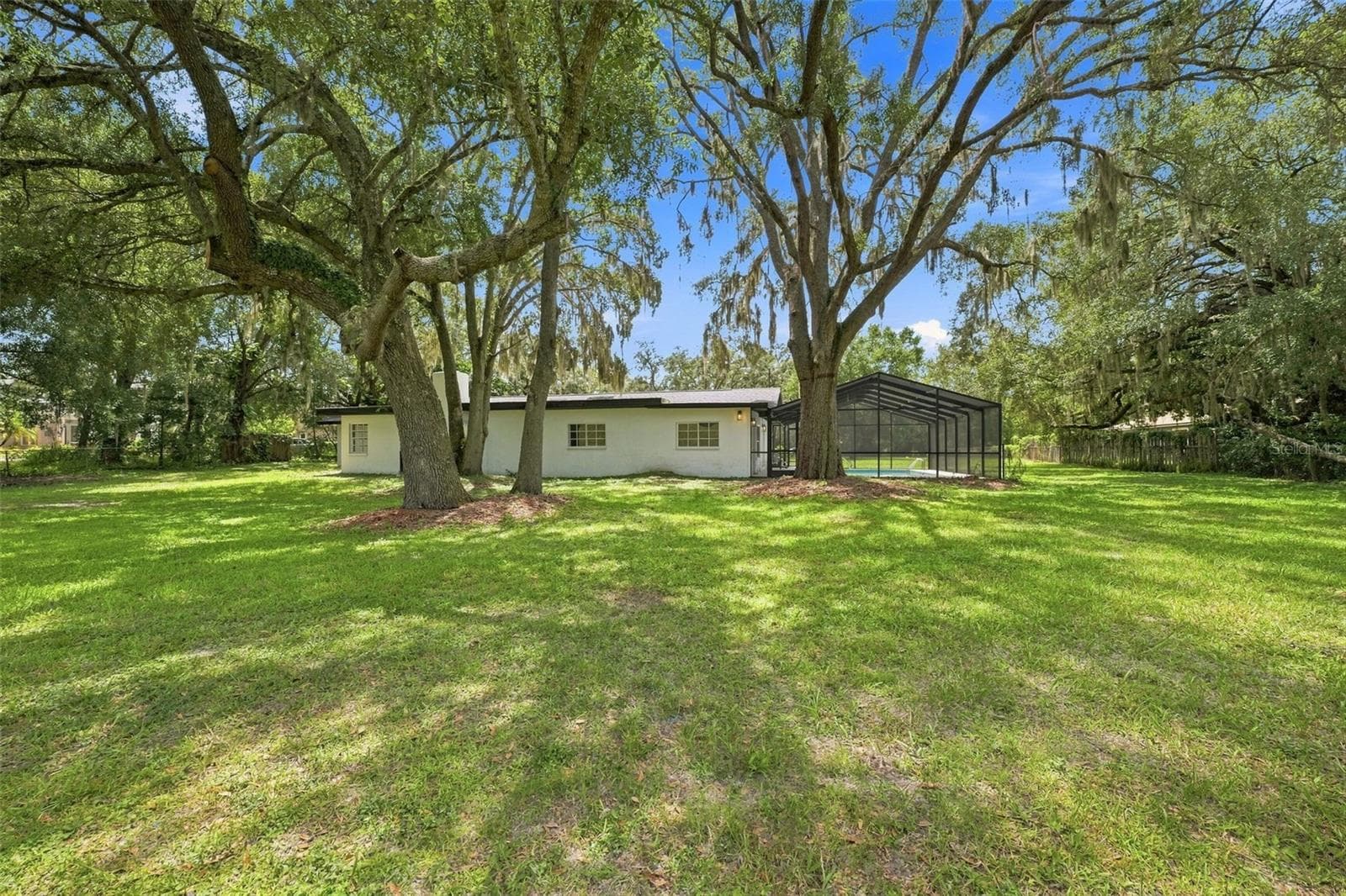 11666 Seminole Dr photo 4