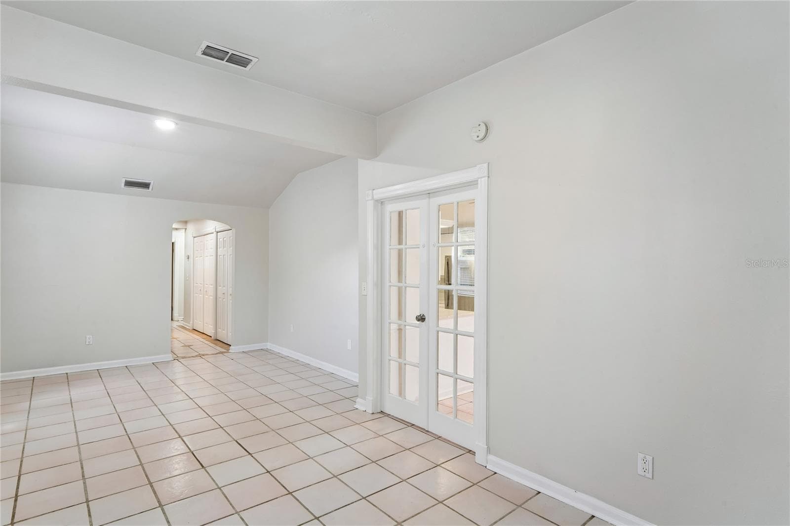 14623 Sunset Dr photo 3