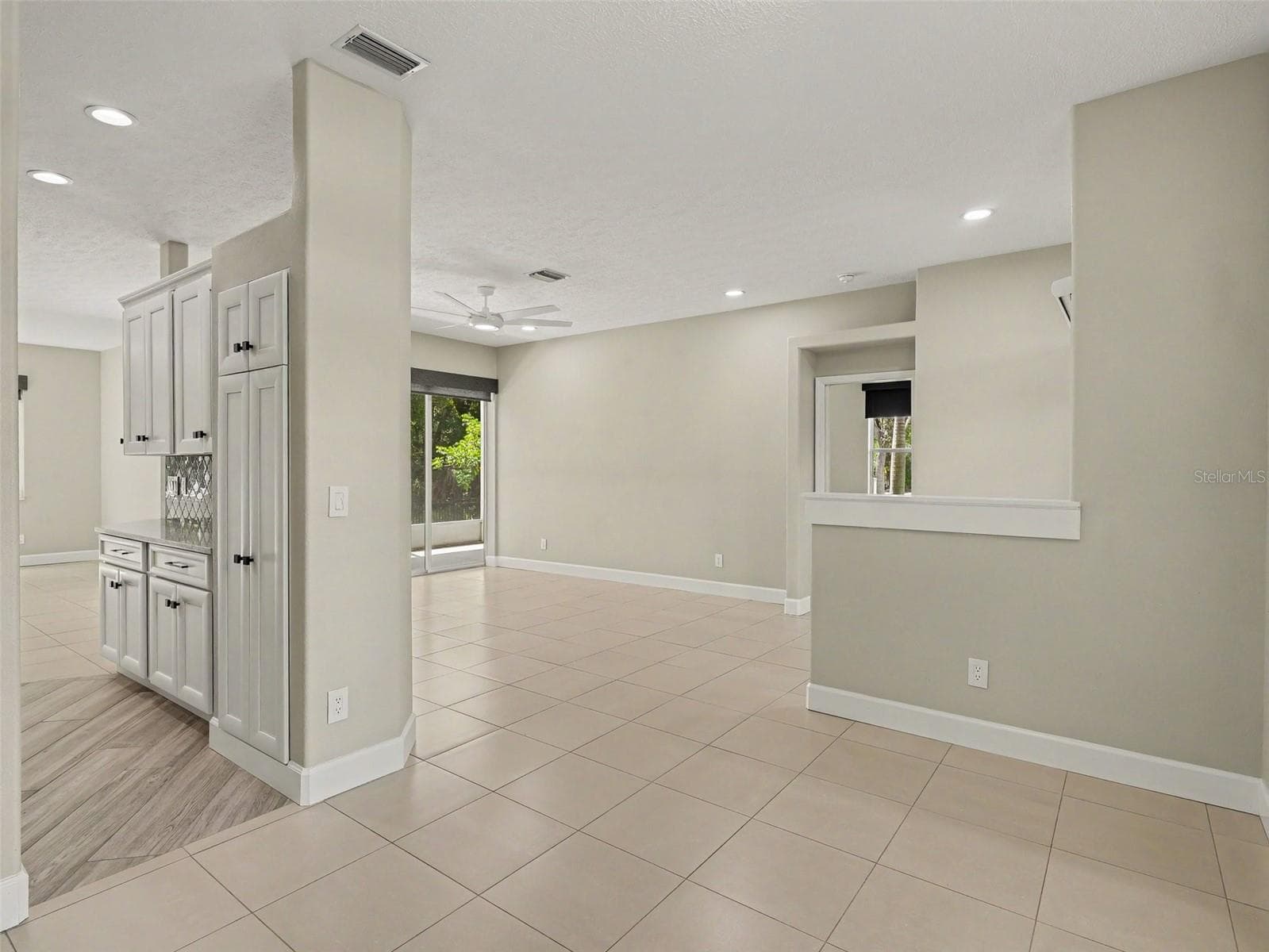 5916 68th Dr E photo 5