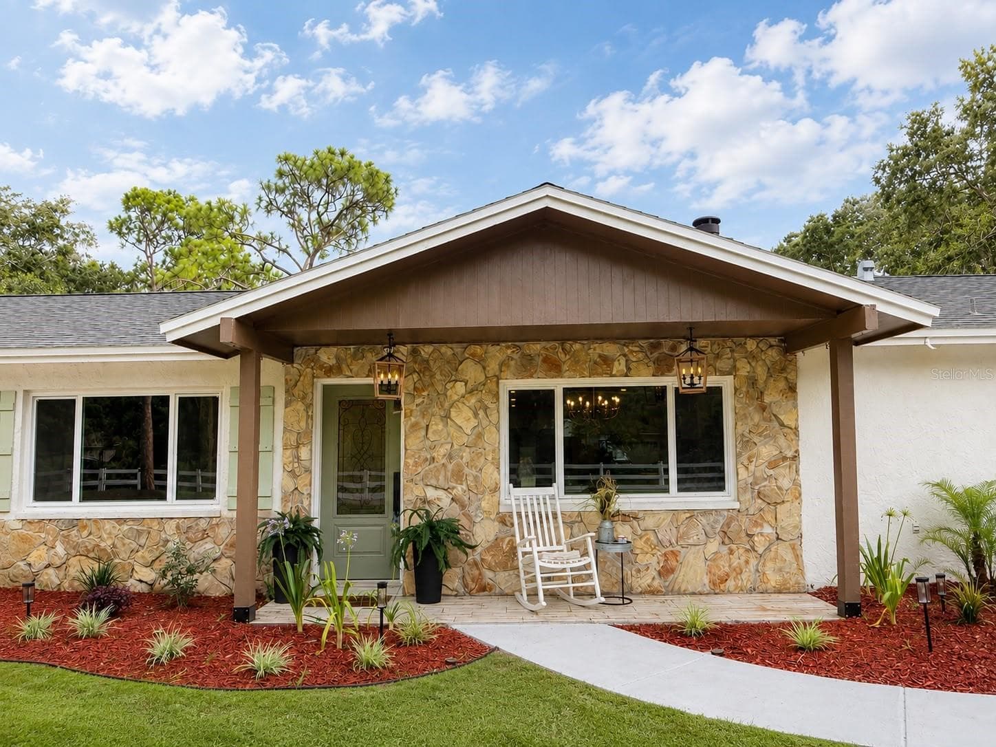 17238 Bridlepath CT photo 3