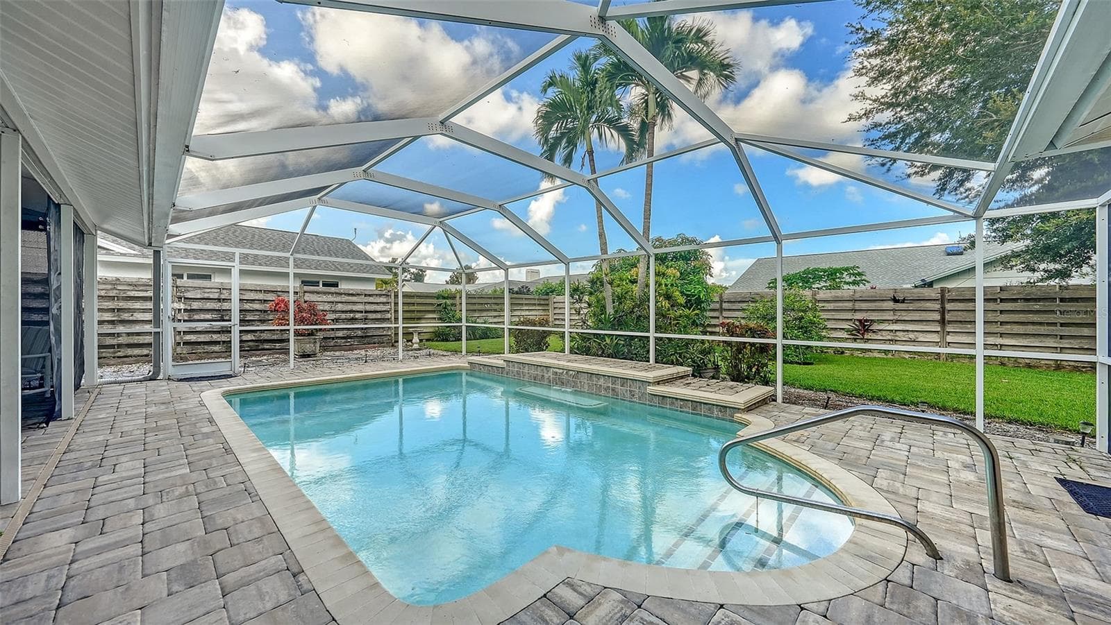 4494 Diamond Cir E photo 3