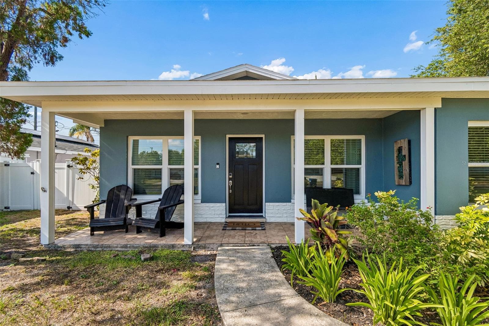 10748 Village Green Ave photo 2